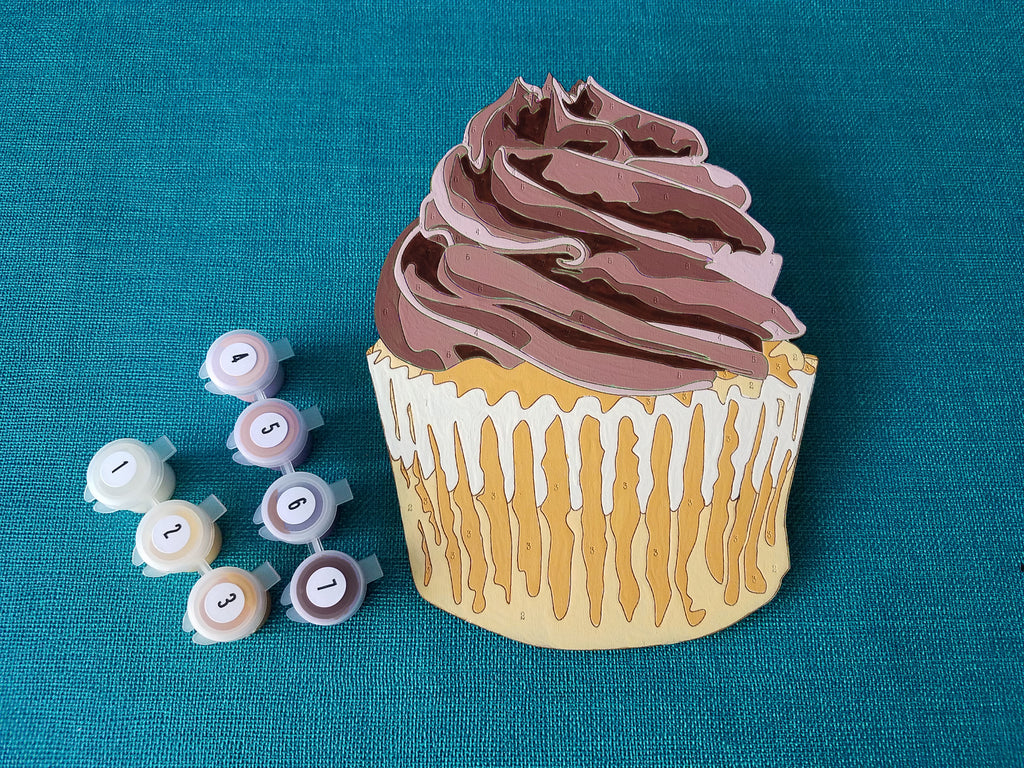 Chocolate Brown Colorway of Cupcake Colorway